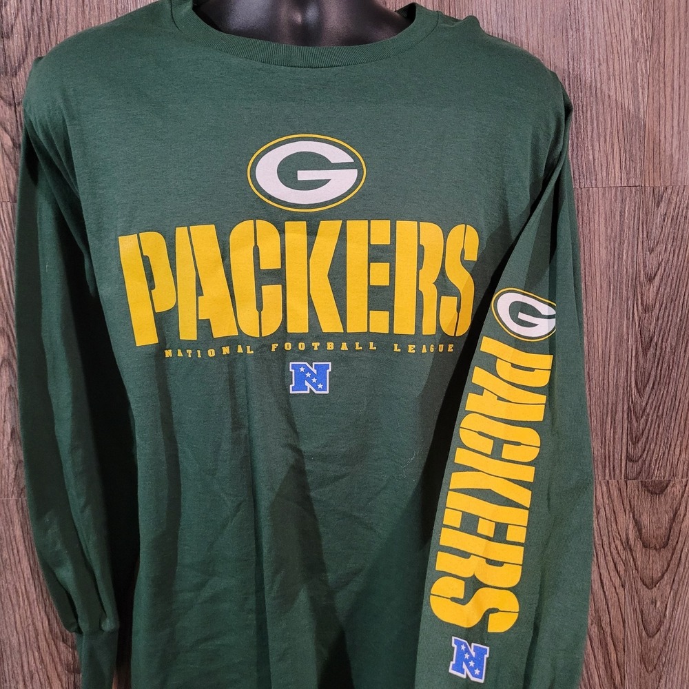 Green Bay Packers Long-Sleeve T-Shirt Sz M Green Graphic Print NFL Team Apparel